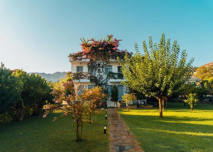 Beyaz Iskele & Restaurant Szálloda Selimiye