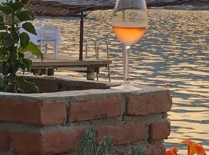 Beyaz Iskele & Restaurant Szálloda 5*